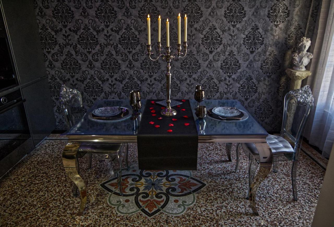 Nuit Romantique - Jacuzzi - Beziers - Romance Royale Eksteriør bilde