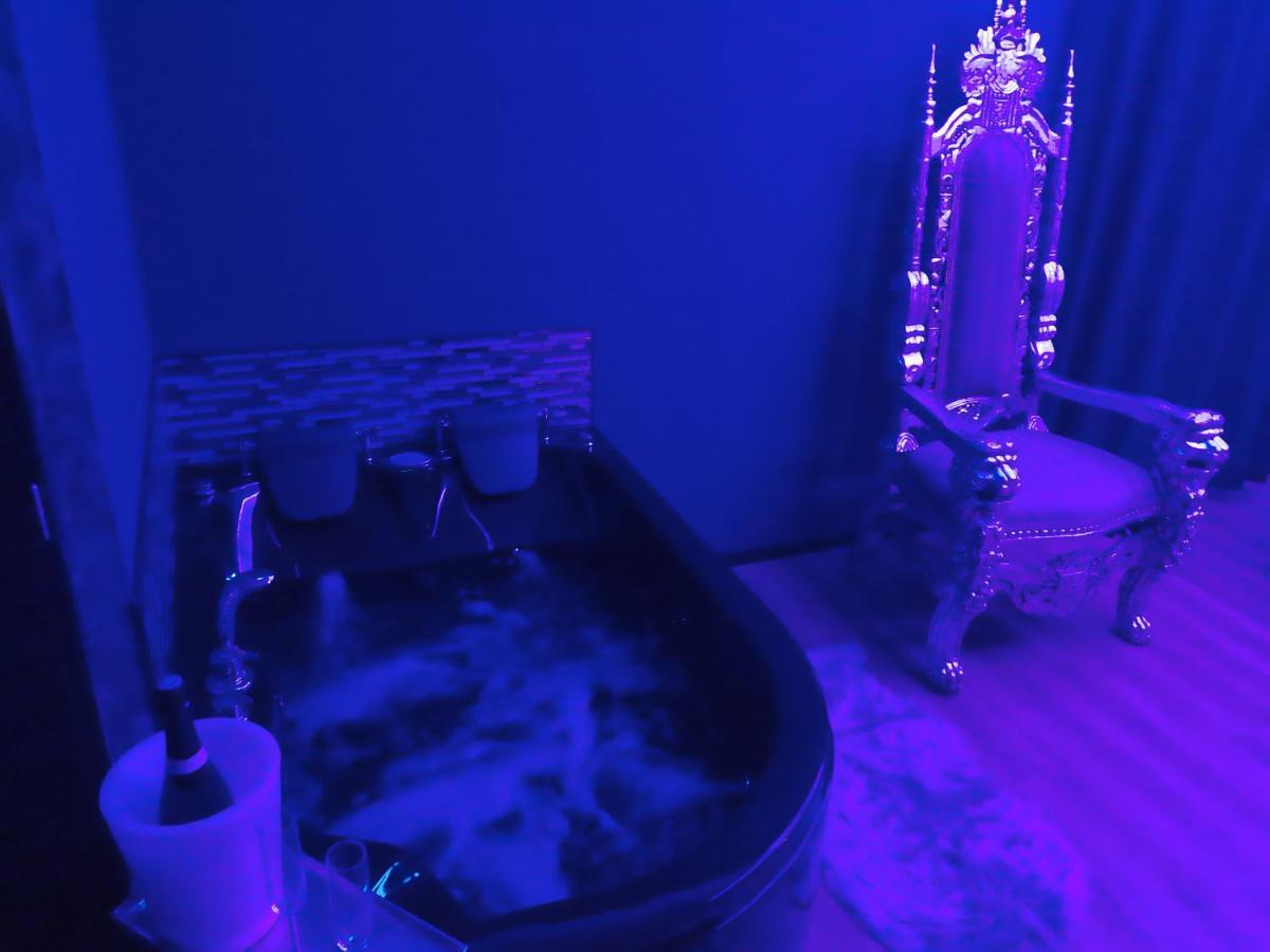 Nuit Romantique - Jacuzzi - Beziers - Romance Royale Eksteriør bilde
